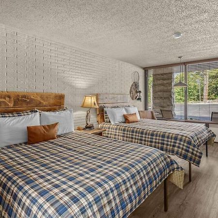Stonegate Lodge 2 Queen Beds Fast Wifi 50" Tv Salt Water Pool Room #207 Eureka Springs Exteriér fotografie