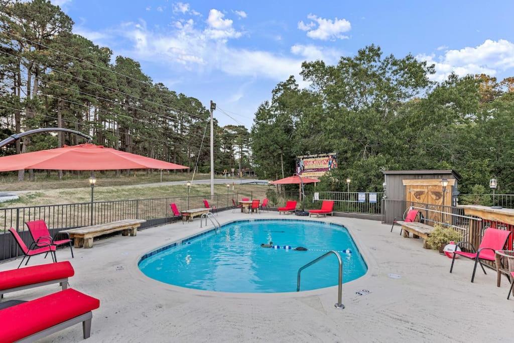 Stonegate Lodge 2 Queen Beds Fast Wifi 50" Tv Salt Water Pool Room #207 Eureka Springs Exteriér fotografie